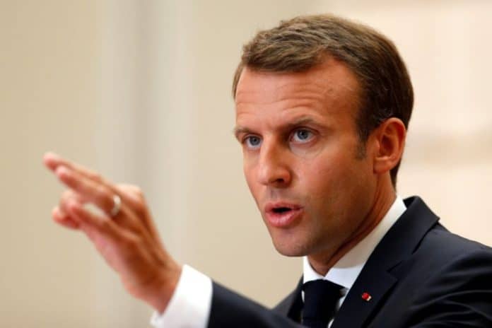 Charte des imams - Emmanuel Macron « confiant » invite les musulmans à « dépasser les divergences »