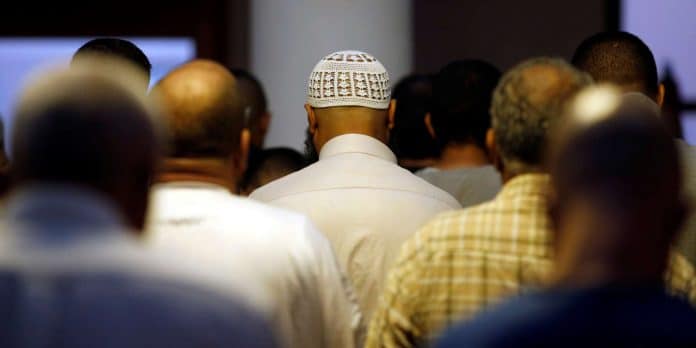De nombreuses fédérations musulmanes refusent de signer la charte des principes de l'islam