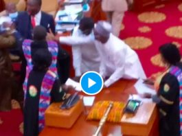 Ghana une bagarre entre députés éclate au Parlement, l’armée appelée en renfort - VIDEO