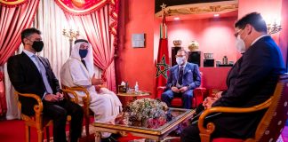 Maroc : Mohammed VI reçoit le ministre des Affaires étrangères des Émirats arabes unis à Fès