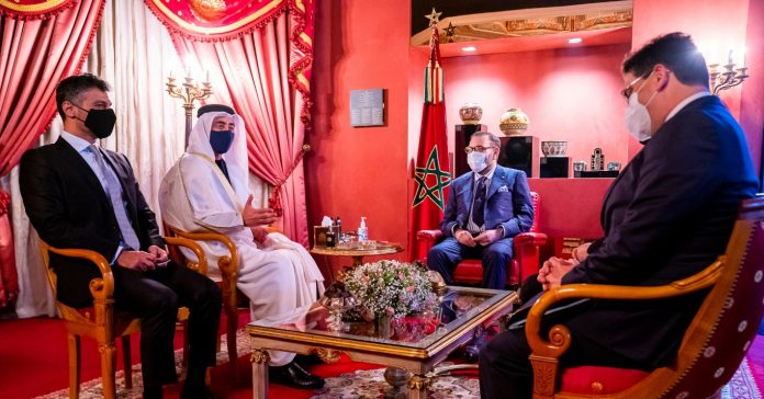 Maroc : Mohammed VI reçoit le ministre des Affaires étrangères des Émirats arabes unis à Fès