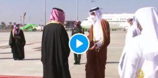 MBS embrasse chaleureusement l'émir du Qatar à son arrivée en Arabie Saoudite - VIDEO