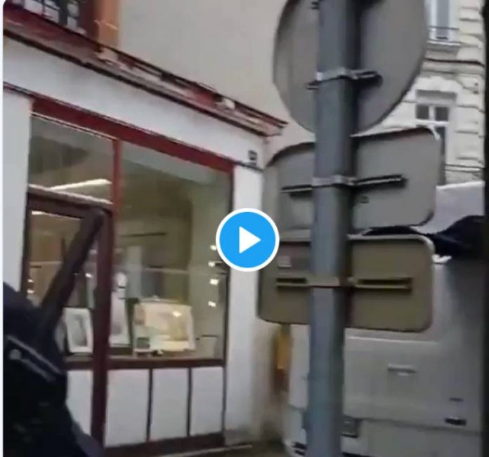 Châteaubriant : une passante agressée par la police pour non-port du masque - VIDEO