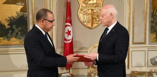 Tunisie - le personnel présidentiel hospitalisé après avoir ouvert une lettre suspecte
