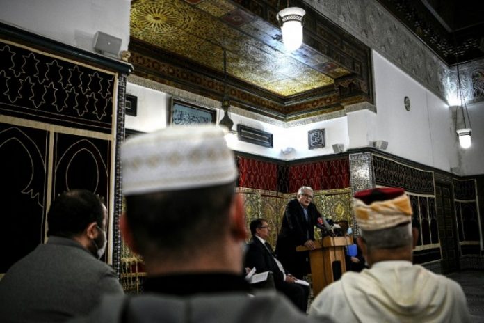 Un groupement de six fédérations musulmanes déplore les accusations de la Grande Mosquée de Paris contre le CFCM