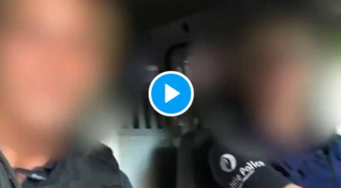 « Tous des macaques ! » deux policières en patrouille insultent des passants avec la musique à fond - VIDEO
