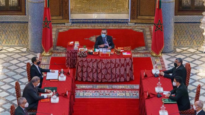 Le roi du Maroc demande des comptes à ses ministres sur le drame survenu à Tanger