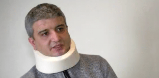 « J’ai cru que j’étais mort ! » Khaled raconte l’agression raciste dont il a été victime à Besançon - VIDEO