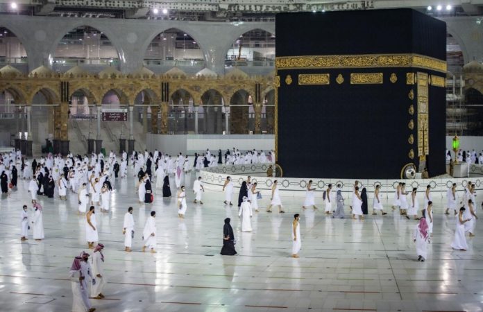 Covid-19 - l'Arabie saoudite exige la vaccination pour effectuer le Hajj