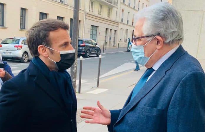 Emmanuel Macron rend une visite surprise à la Grande Mosquée de Paris