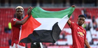 Angleterre - Paul Pogba brandit le drapeau de la Palestine après un match de Premier League - VIDEO