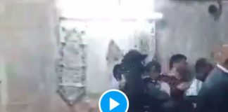Les soldats israéliens attaquent les fidèles musulmans dans la mosquée Al-Aqsa - VIDEO