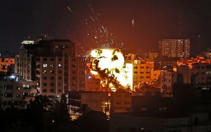 Israël bombarde à nouveau Gaza, première attaque depuis la trêve avec le Hamas