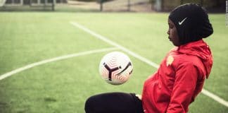 La Ligue nationale de football de Finlande offre des hijabs de sport pour encourager les jeunes musulmanes