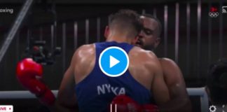 JO Tokyo un boxeur marocain tente de mordre l'oreille de son adversaire - VIDEO2
