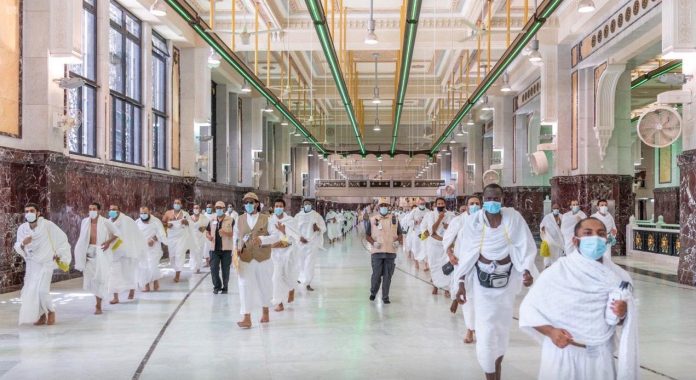 La cour de la Grande Mosquée se dote de 25 nouveaux trajets, dont 4 pour personnes âgées et handicapées