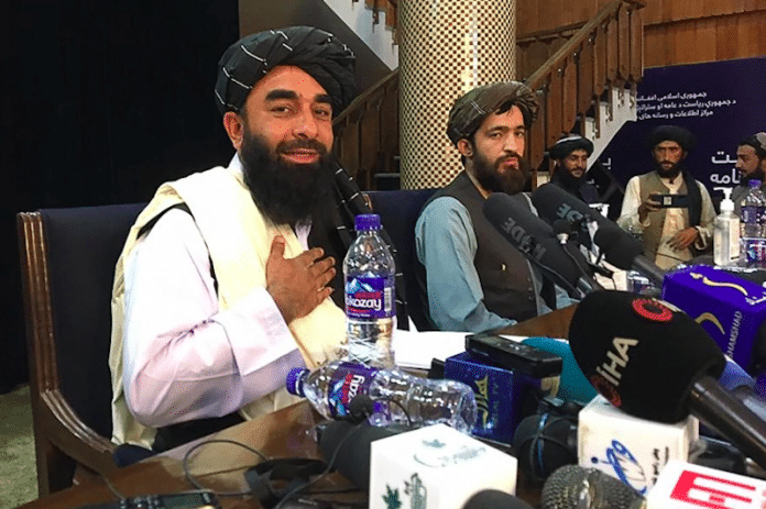 Les talibans affirment qu'ils respecteront les droits des femmes et la liberté de la presse