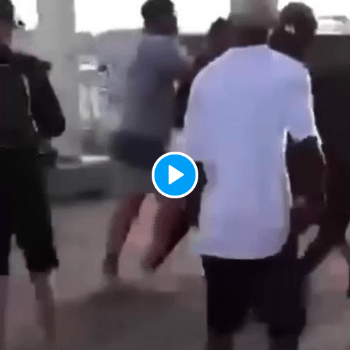 Marseille un groupe d’individus lynche et jette à la mer un jeune garçon qui portait un maillot du PSG - VIDEO