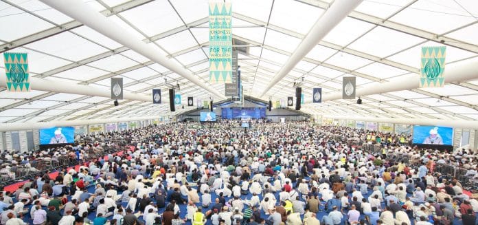 Royaume-Uni - les musulmans se réunissent lors de la plus grande convention islamique du pays
