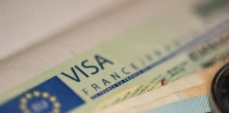 La France restreint l’obtention de visas pour les citoyens provenants du Maroc et de l’Algérie