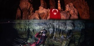 La nageuse turque Şahika Ercümen pulvérise le record du monde de plongée en apnée