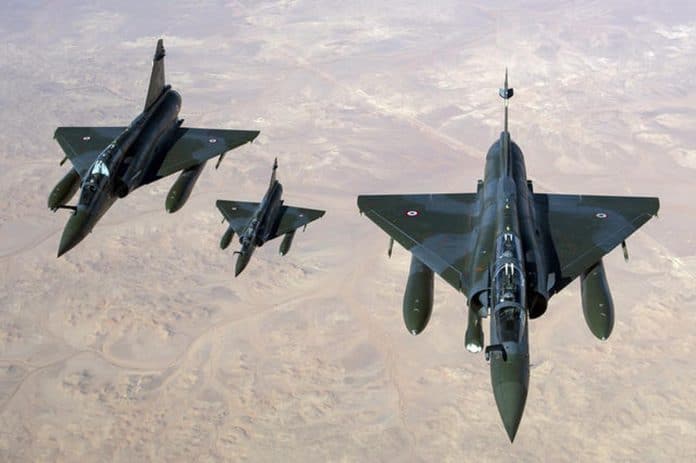 L’Algérie interdit le survol de son espace aérien aux avions militaires français