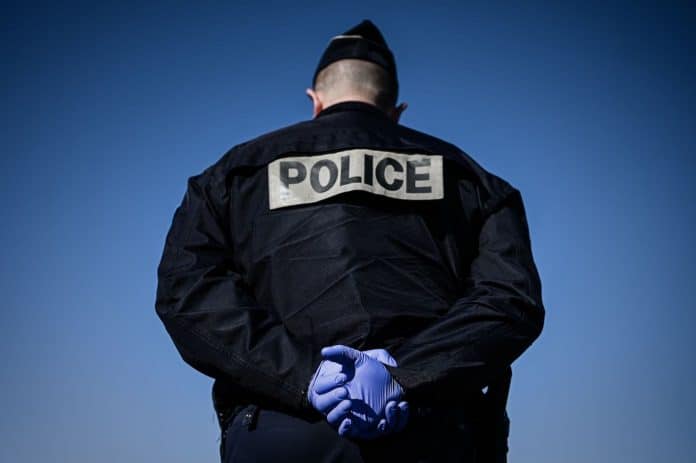 Un capitaine de police musulman suspecté de radicalisation finalement blanchi par l’IGPN