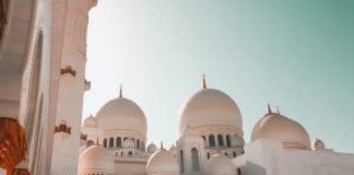 L'architecture de la mosquée reflète le spiritualisme de l'Islam