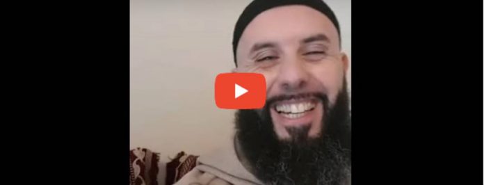 Eric Younous présente sa maman de 72 ans convertie à l’Islam - VIDEO