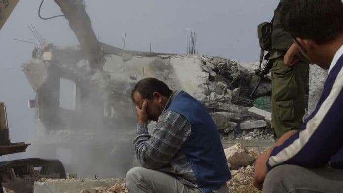 Jérusalem - Israël démolit une maison palestinienne et expluse 23 personnes