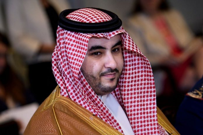 Le prince Khalid bin Salman discute de la coopération avec le ministre chinois de la Défense