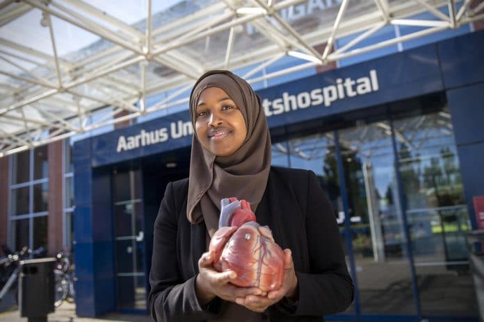 Mariam Noor, doctorante en ingénierie invente un anneau pour les valves cardiaques 