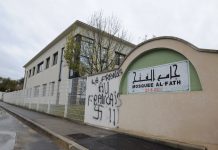 Un ancien candidat RN avoue avoir vandalisé trois mosquées dans le Doubs