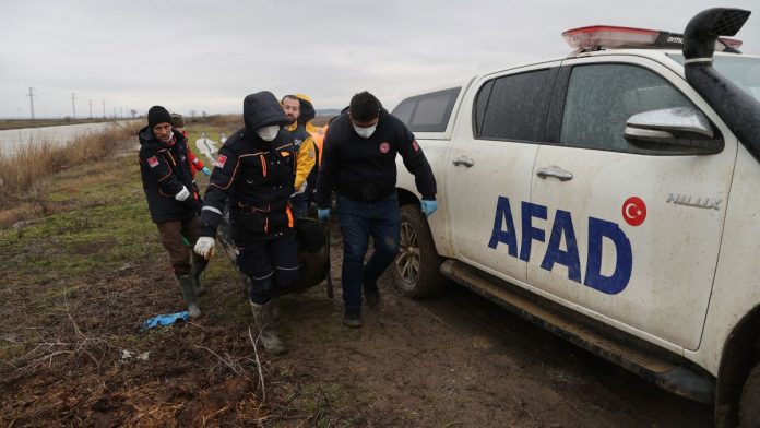 Douze réfugiés retrouvés morts de froid près de la frontière turco-grecque