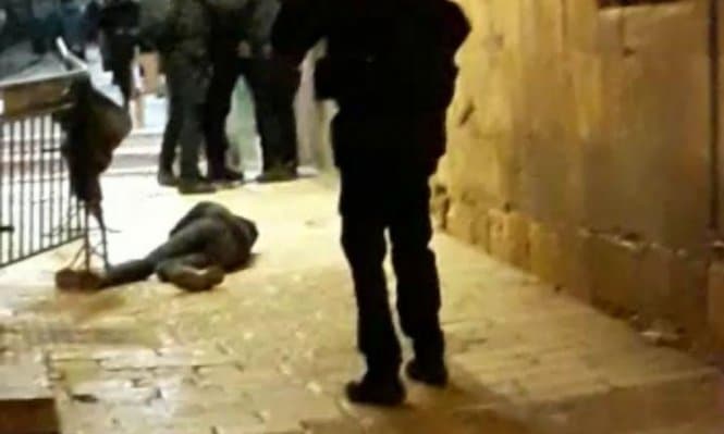 La police israélienne laisse un Palestinien de 19 ans se vider de son sang jusqu’à sa mort