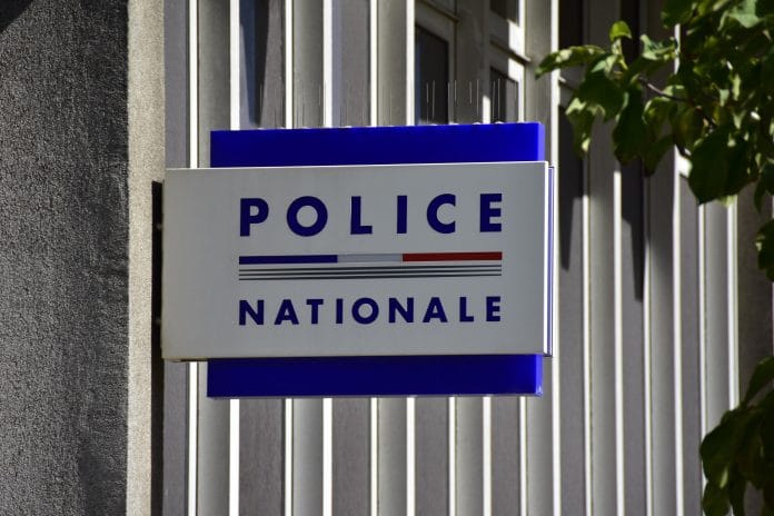 Nice : des policiers diffusent du porno à l’heure de la prière musulmane