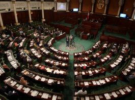 Tunisie - Le Parlement rejette sa dissolution ordonnée par le président