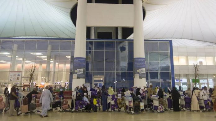 Aïd el-Fitr - une enquête ouverte après des scènes de chaos à l’aéroport de Djeddah5