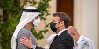 Le nouveau président des Émirats arabes unis rencontre Emmanuel Macron