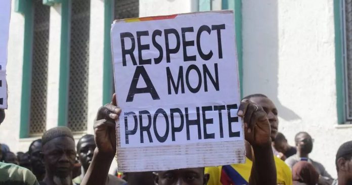 Mali - Des milliers de personnes manifestent contre une vidéo _blasphématoire_ sur le Prophète ﷺ