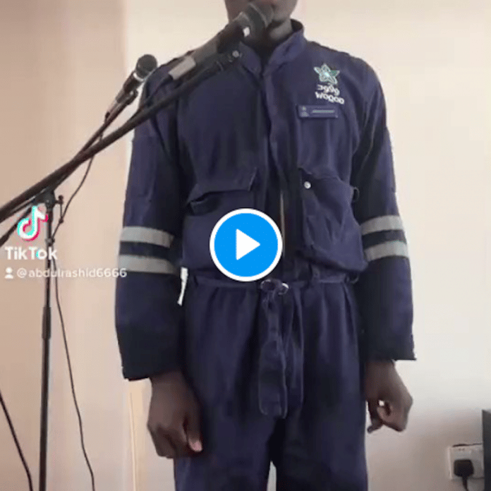 Qatar un pompiste ougandais invité à la Omra après avoir remplacé un imam absent pendant Joumou’a VIDEO