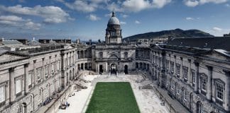 Une université britannique exclut le personnel et les universitaires palestiniens des discussions de l'IHRA