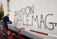 « Islam, hors d’Europe » - la mosquée de Flers vandalisée par des islamophobes2