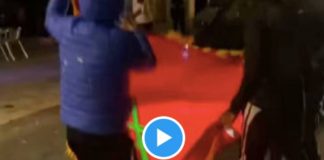 Coupe du Monde La police française fête la victoire avec les Marocains - VIDEO