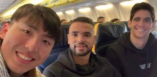 Des passagers Ryanair impressionnés par l’humilité de Yassine Bounou et Youssef En-Nesyri 