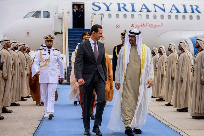 Bachar al-Assad arrive aux Emirats Arabes Unis en visite officielle