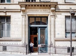 La Sorbonne interdit aux étudiants et aux enseignants de prier dans l'établissement