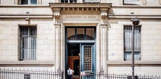 La Sorbonne interdit aux étudiants et aux enseignants de prier dans l'établissement
