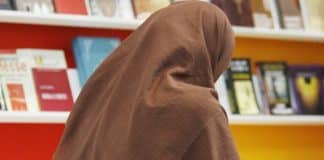 La ville de Berlin autorise les enseignantes musulmanes à porter le hijab
