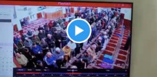 Un imam poignardé alors qu'il dirigeait la prière du Fajr dans une mosquée du New Jersey - VIDEOUn imam poignardé alors qu'il dirigeait la prière du Fajr dans une mosquée du New Jersey - VIDEO